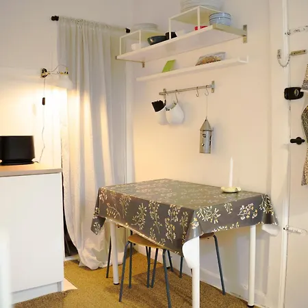100m2 Blue Downtown Cph I 4-5 Person 2 Bedroom I 5 Minutes Walking Distance To Main Station شقة كوبنهاجن