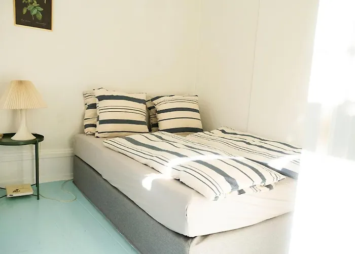 100m2 Blue Downtown Cph I 4-5 Person 2 Bedroom I 5 Minutes Walking Distance To Main Station 아파트