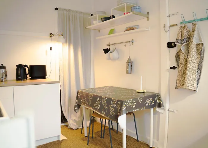 100m2 Blue Downtown Cph I 4-5 Person 2 Bedroom I 5 Minutes Walking Distance To Main Station 아파트 코펜하겐