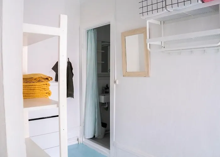 100m2 Blue Downtown Cph I 4-5 Person 2 Bedroom I 5 Minutes Walking Distance To Main Station Copenhagen